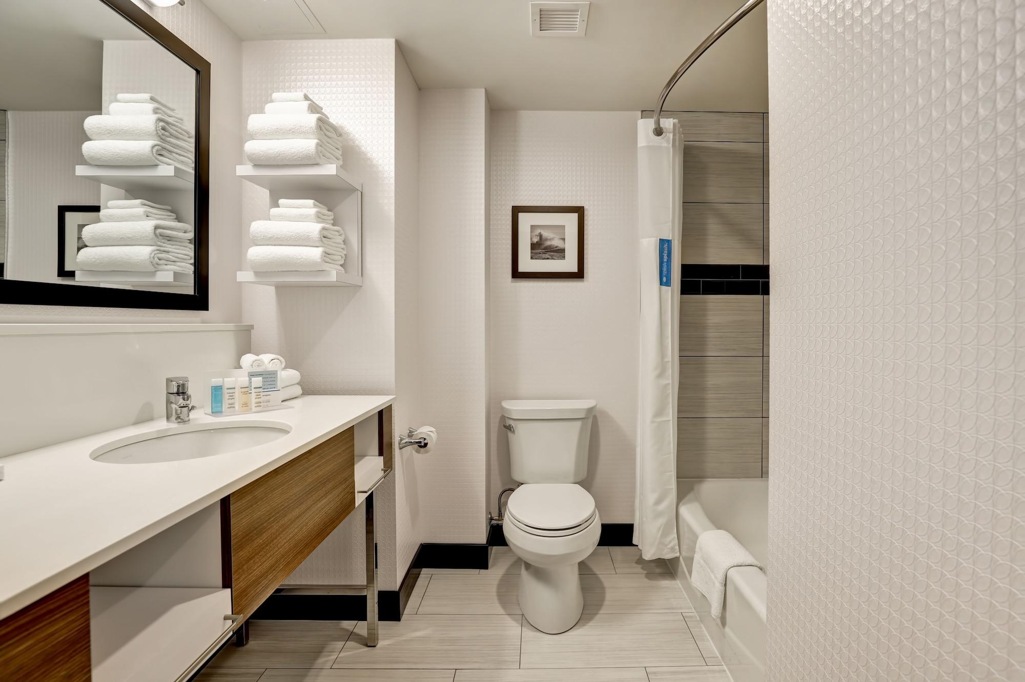 Hampton Inn Long Island/Islandia Kültér fotó
