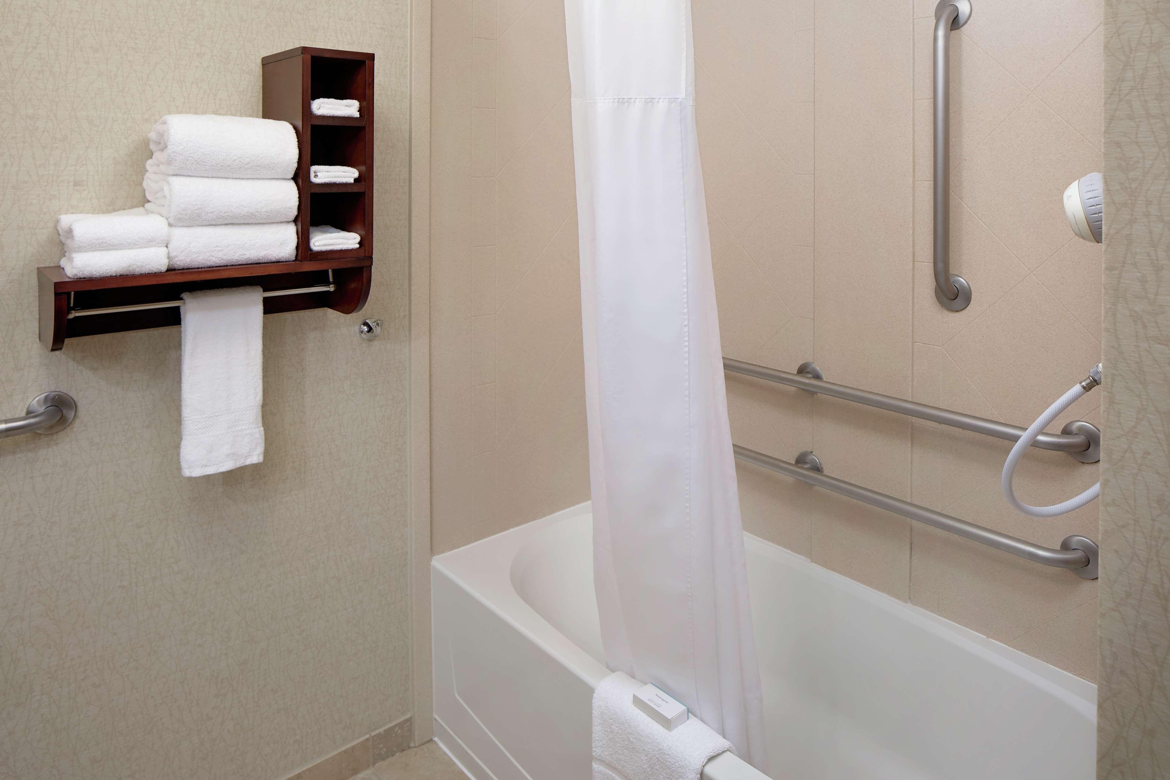 Hampton Inn Long Island/Islandia Kültér fotó