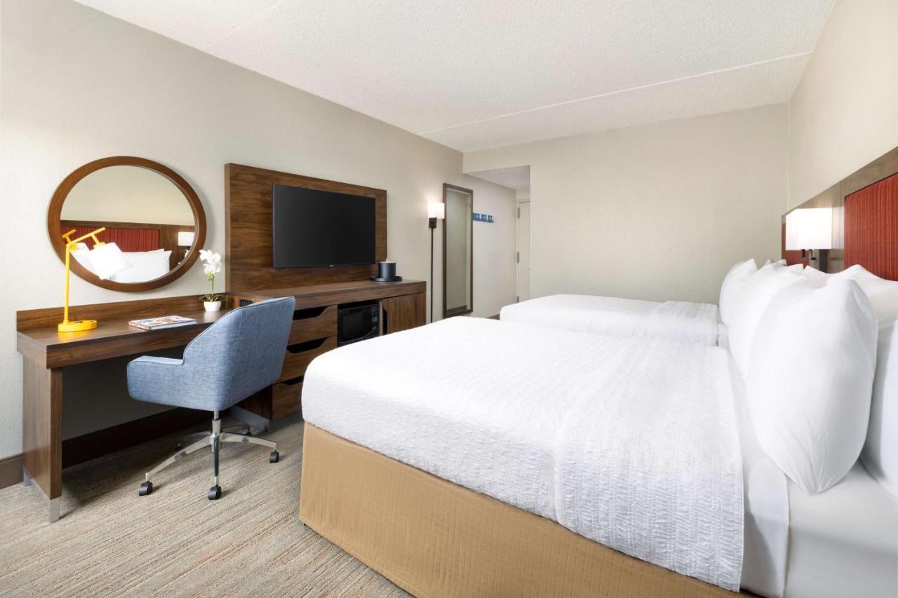 Hampton Inn Long Island/Islandia Kültér fotó