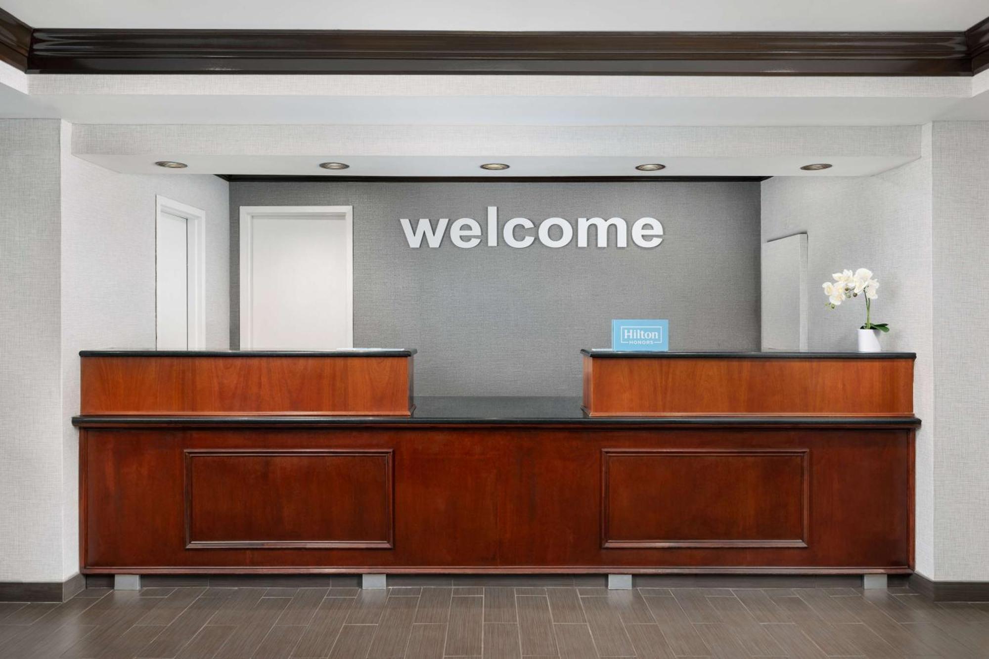 Hampton Inn Long Island/Islandia Kültér fotó